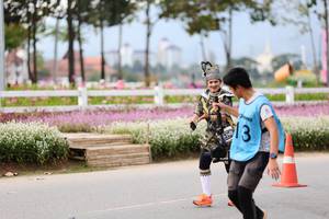 BIB: 
                            <button type="button" onclick="openModal(27859118)" class="btn btn-primary btn-sm float-right btn-popup" data-toggle="modal" data-target=".modal-high-quality">
                        <i class="fas fa-shopping-cart"></i> Add to Cart
                    </button>
                                            <button type="button" onclick="isThisMe(27859118, true)" class="btn btn-success btn-sm float-right btn-popup btn-isme hidden" data-toggle="tooltip" data-placement="bottom" title="นี่คือรูปของคุณใช่ไหม คลิกที่นี่เพื่อเอาเข้าอัลบั้ม">
                        <i class="fas fa-plus"></i> Add to album
                    </button>
                    <button type="button" onclick="isThisMe(27859118, false)" class="btn btn-warning btn-sm float-right btn-popup btn-isnotme hidden">
                        <i class="fas fa-ban"></i> Remove from album
                    </button>